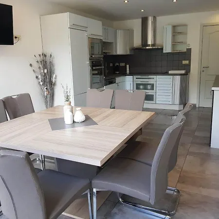 Aux Bains De La Semois