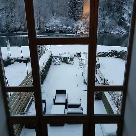 Aux Bains De La Semois *